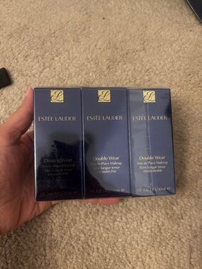 Estée Lauder original formula double wear foundation